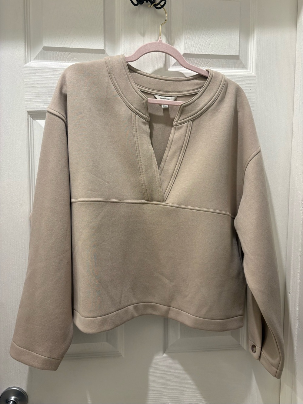 Banana Republic Scuba Split-Neck Sweatshirt Taupe Beige Size M Oversized - Picture 4 of 10